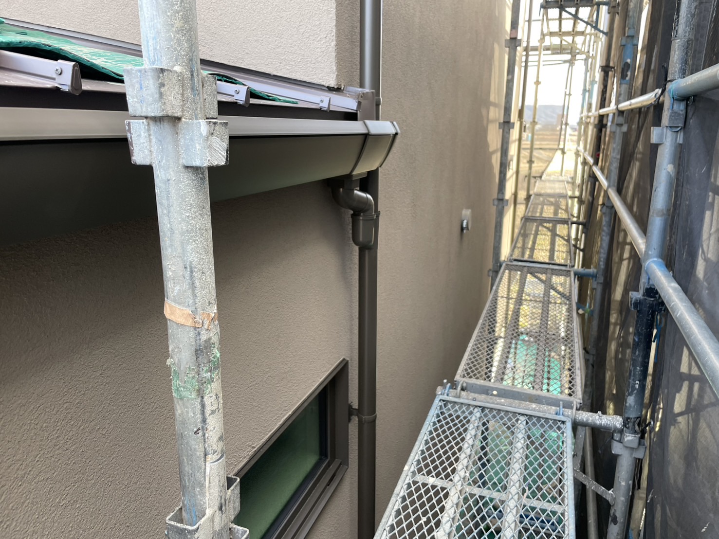 新築樋かけ
