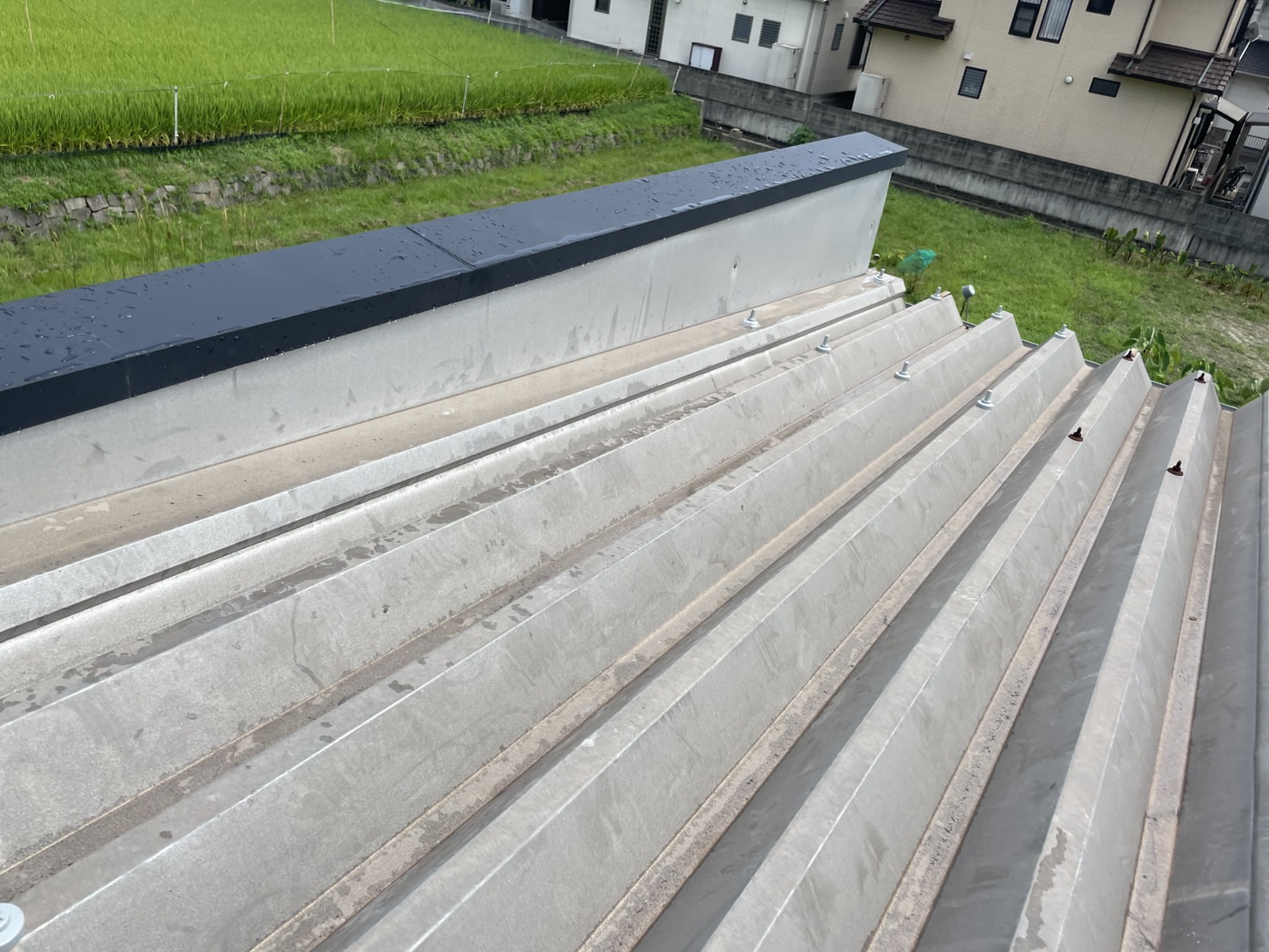 雨漏り笠木交換 勾配調整笠木新設