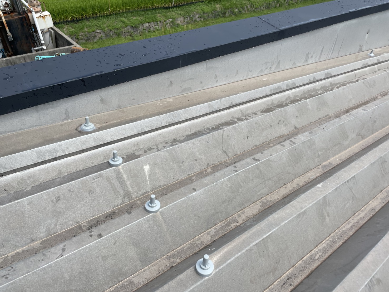 雨漏り笠木交換 勾配調整笠木新設